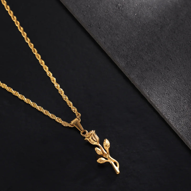 Set of rope chain with rose pendant made of stainless steel 18K gold-plated